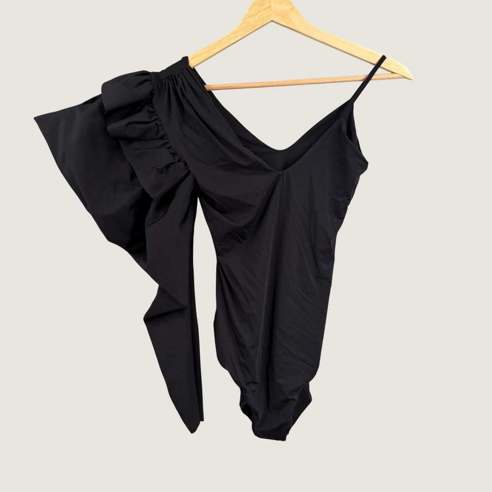 Maygel Coronel One Shoulder Bodysuit‎ One Size Black Ruffle Sleeve